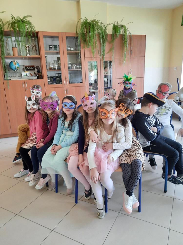 Bal karnawałowy klas I - III